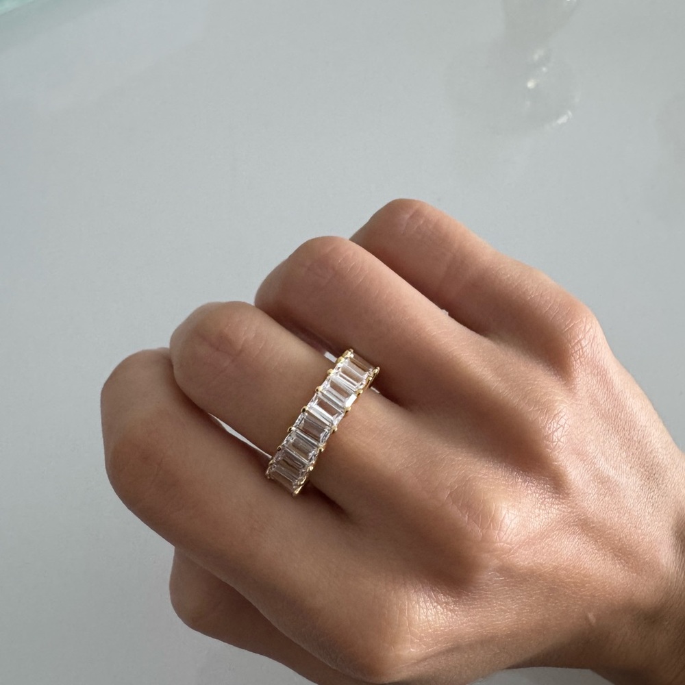 Eternity Ring Emerald Cut